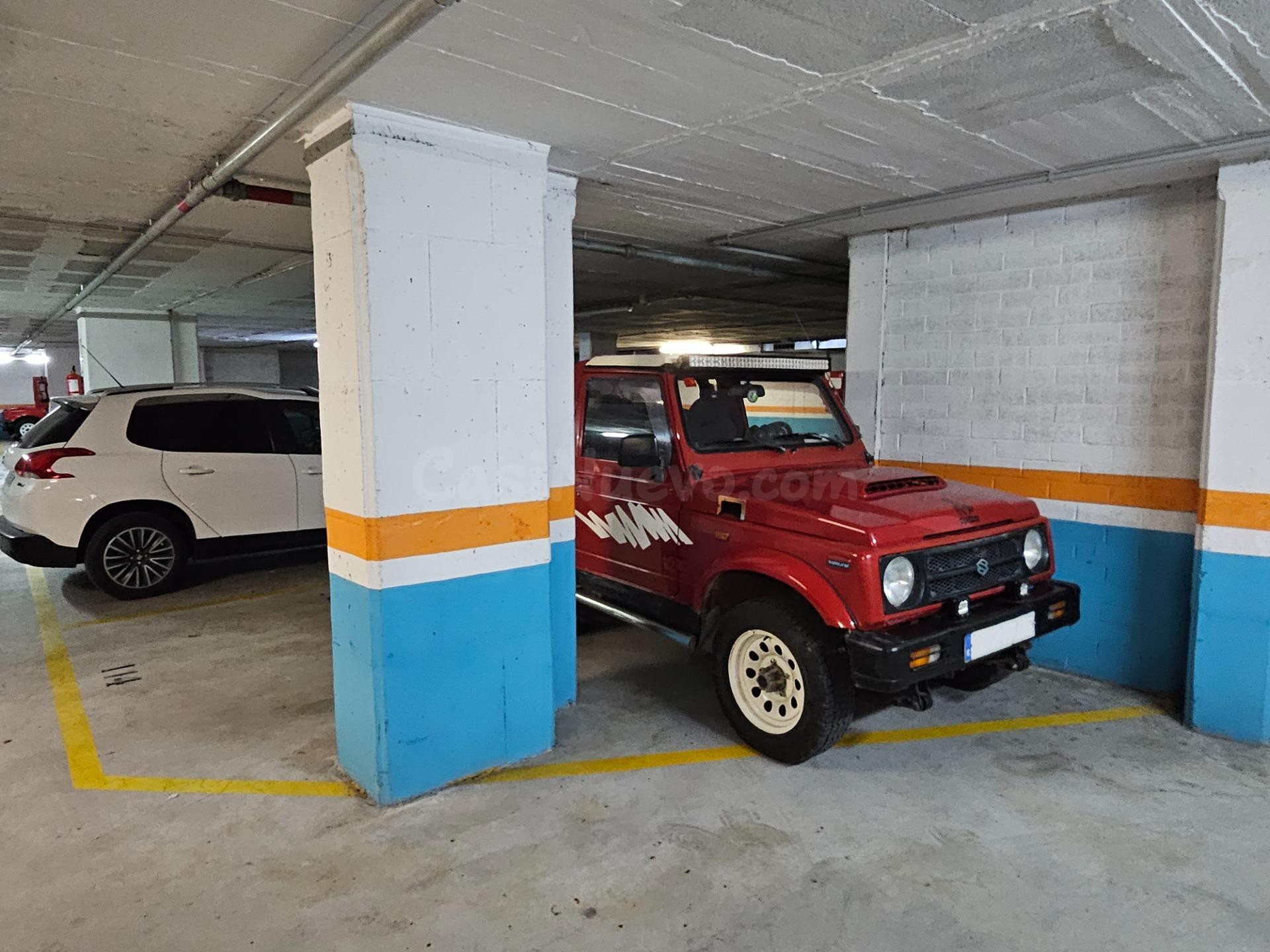 Plaza de parking de 16 M2, en edificio con ascensor - foto 3