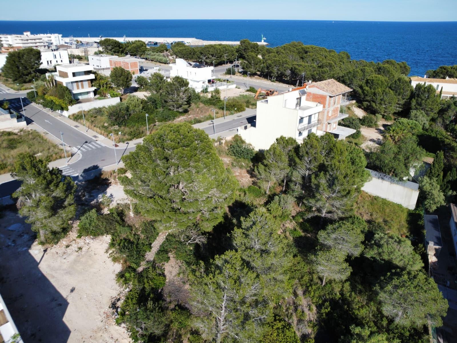 Construye tu Vivienda Junto al Mar en la Exclusiva Urbanización Ribes Altes