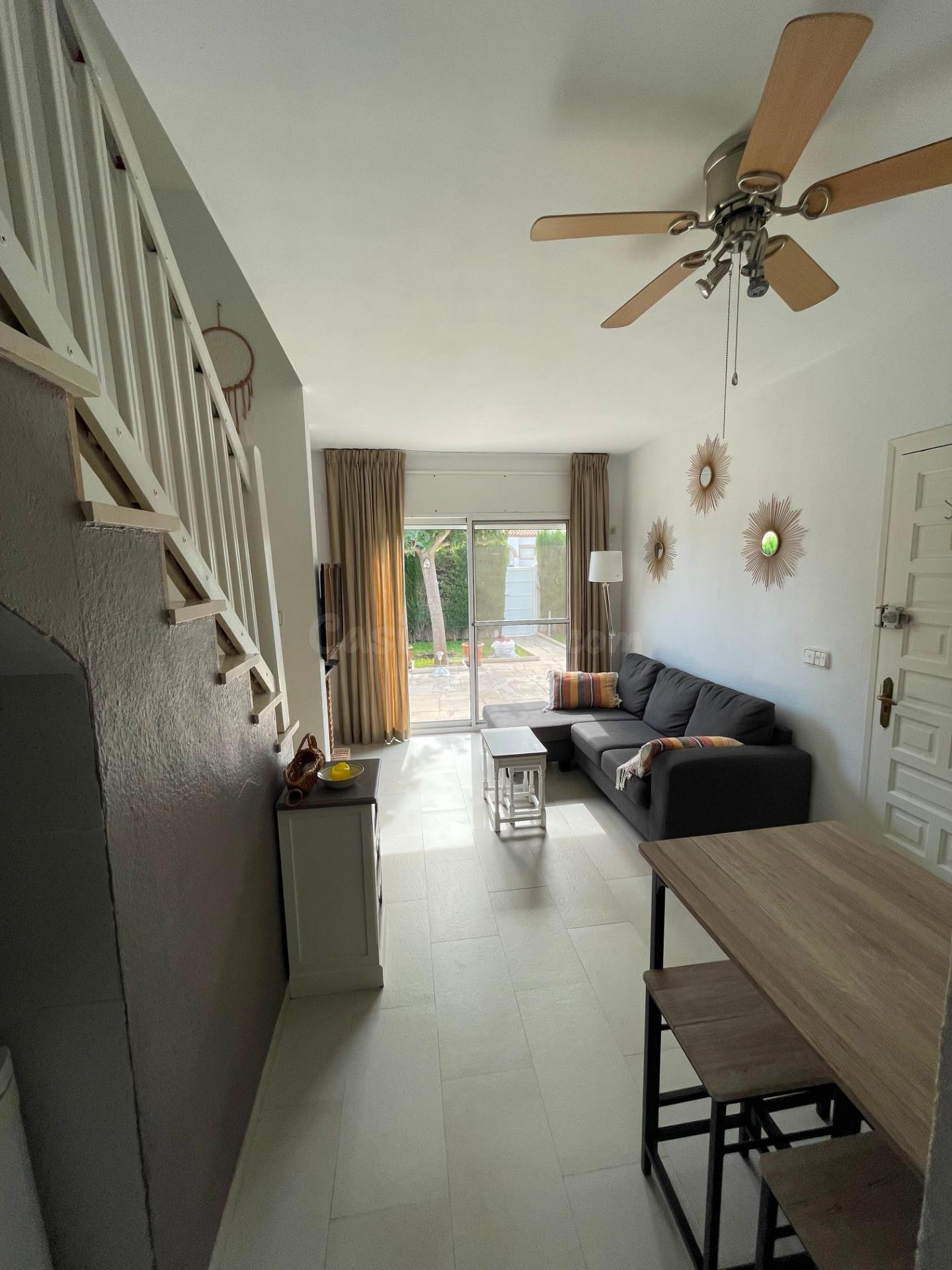 Magnífico Chalet Unifamiliar en Parcela Esquinera de 750 m2  - foto 5