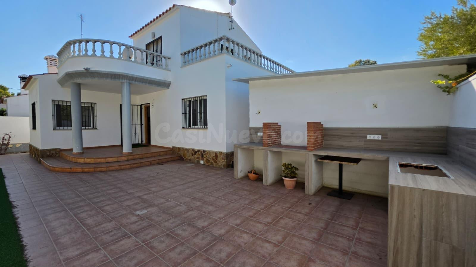 Espacioso Chalet con Piscina y Amplia Parcela en L’Ametlla d - foto 2