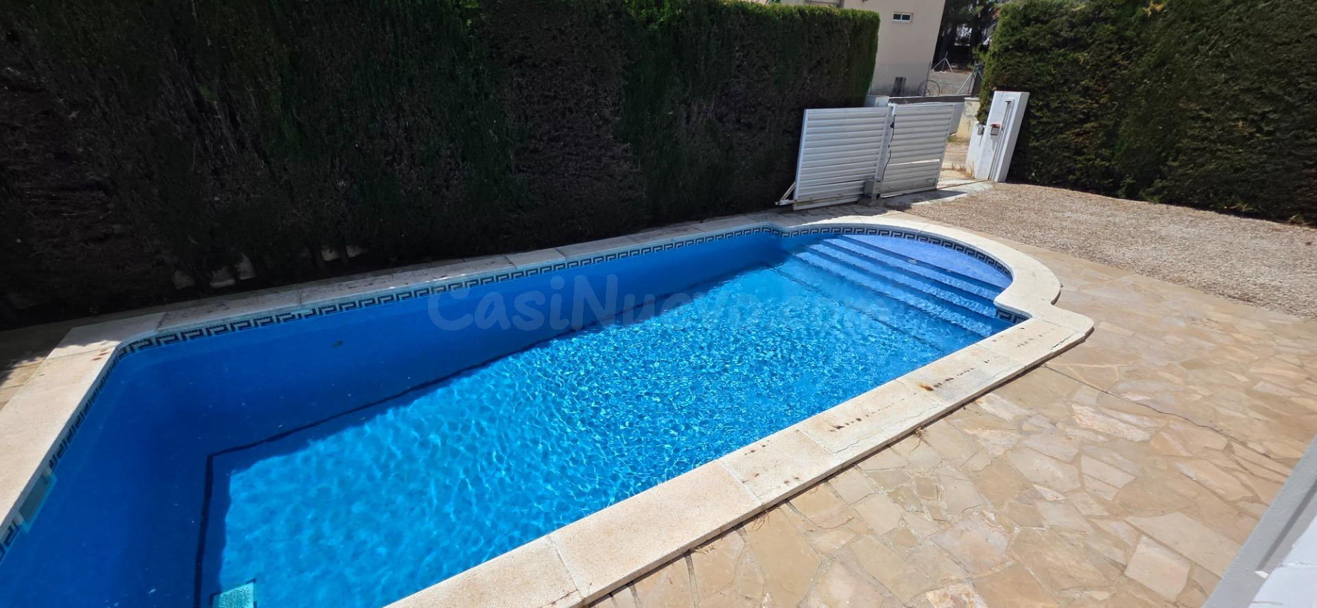 Chalet Unifamiliar con Piscina Privada y Licencia Turística - foto 2