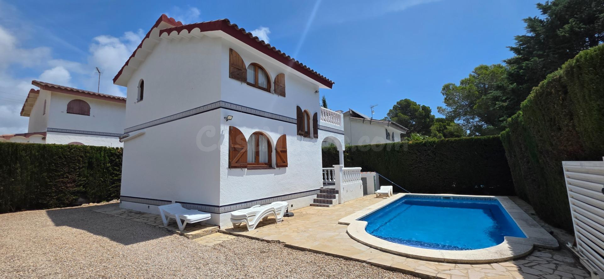 Chalet Unifamiliar con Piscina Privada y Licencia Turística - foto 3