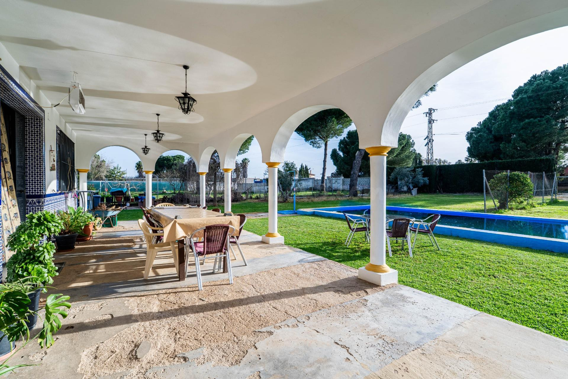 Chalet en venta en Sanlúcar la Mayor - Los Ranchos - foto 4