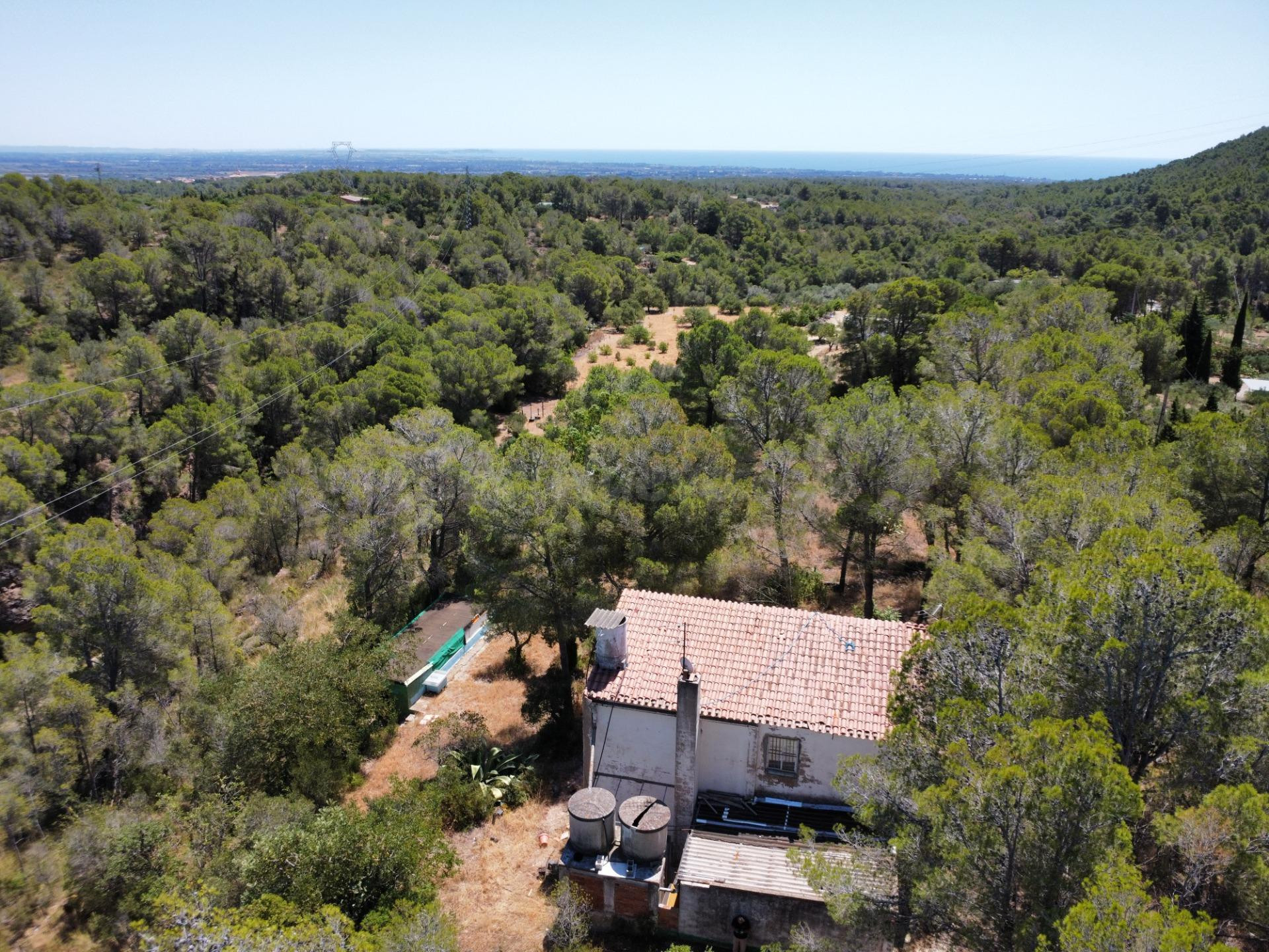¡Atención! Finca rústica con vistas al mar, casa de campo y entorno natural privilegiado