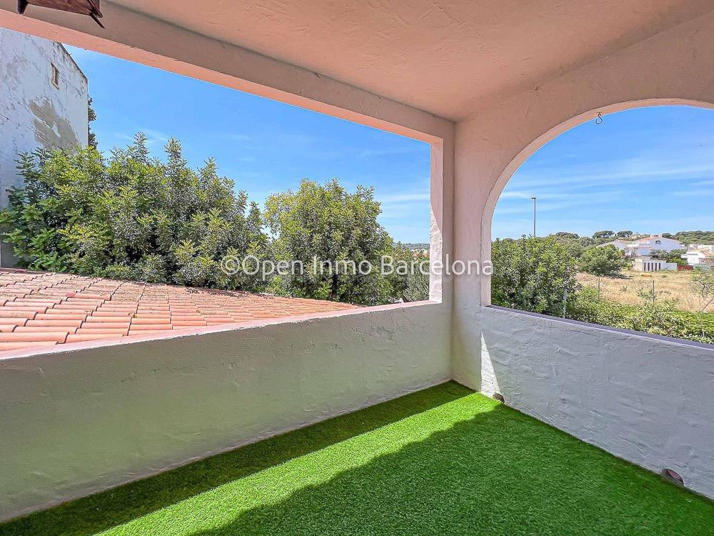 Casa con antiguo negocio de restaurante, terraza y jardin en venta Can Macia Sant Pere de Ribes