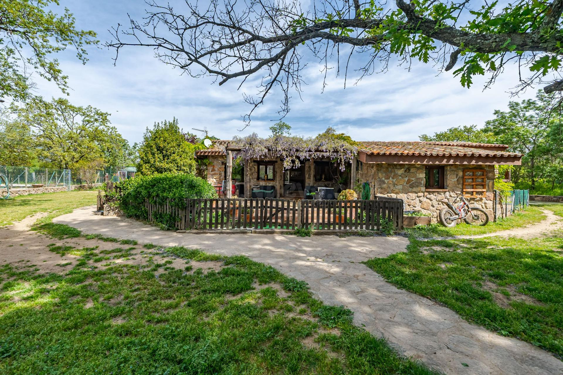 Espectacular Finca en Miraflores de la Sierra.