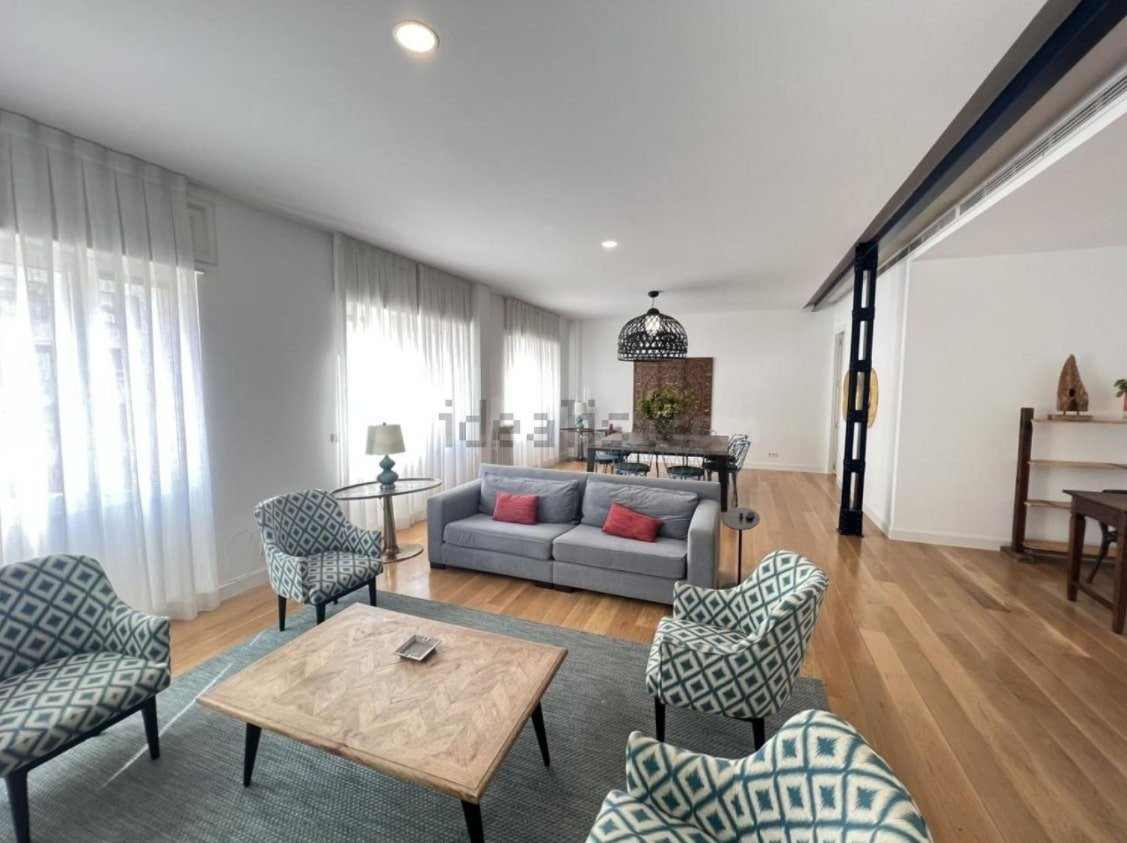 Piso 3 habitaciones 165m² en alquiler - Eixample