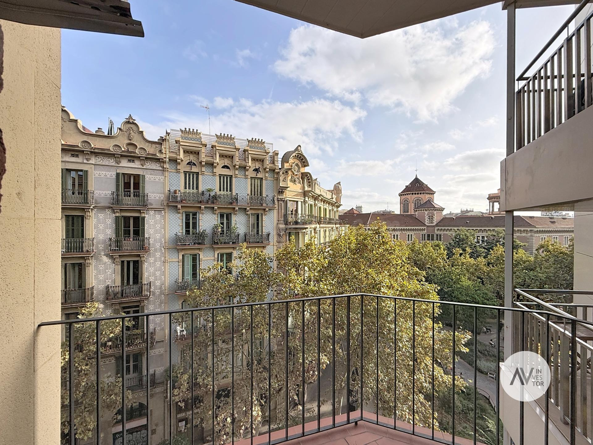 Encantadora vivienda en Enric Granados, en pleno corazón del Eixample