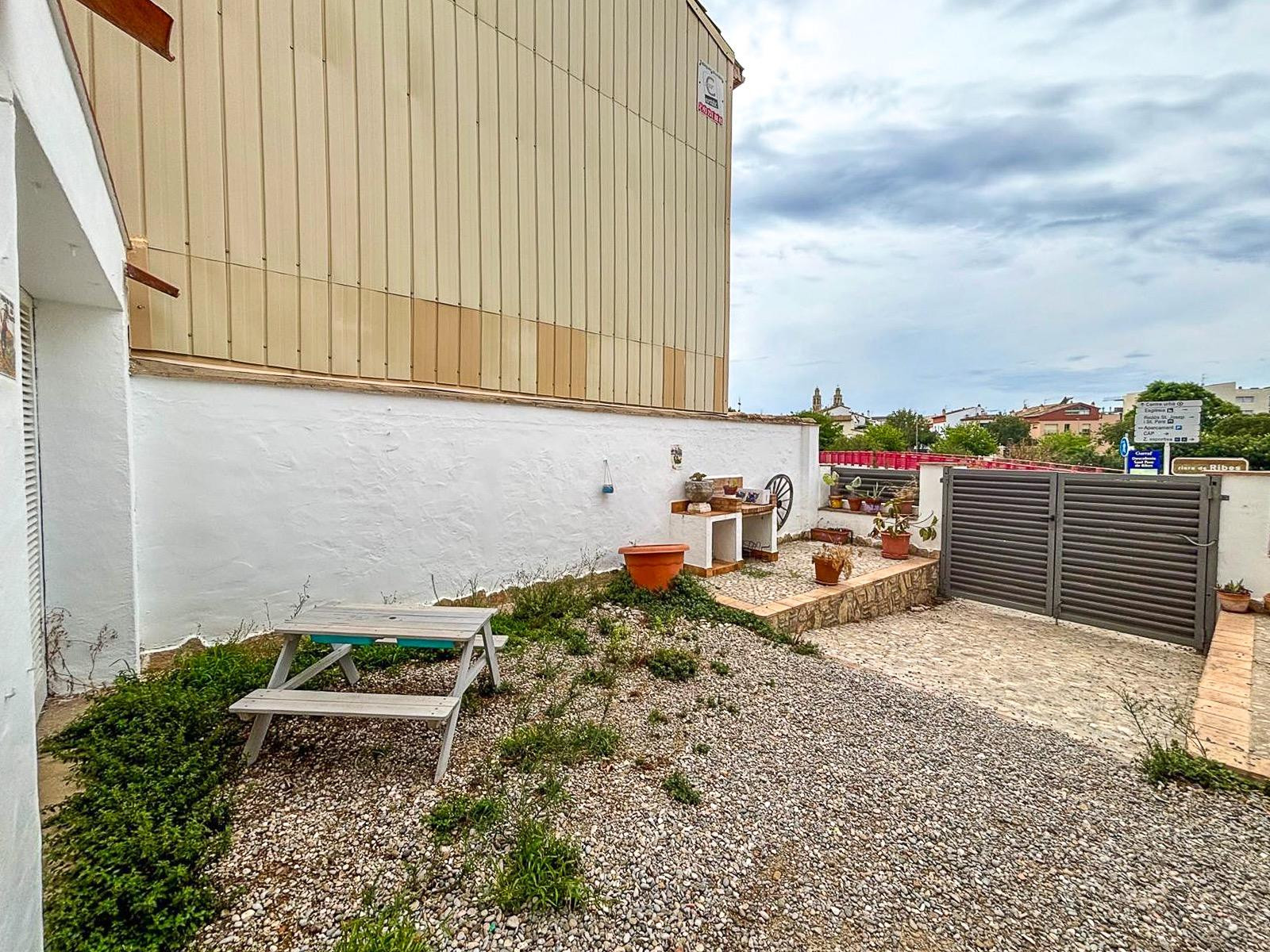 Casa 5 habitaciones 160m² en alquiler - Centro Pueblo