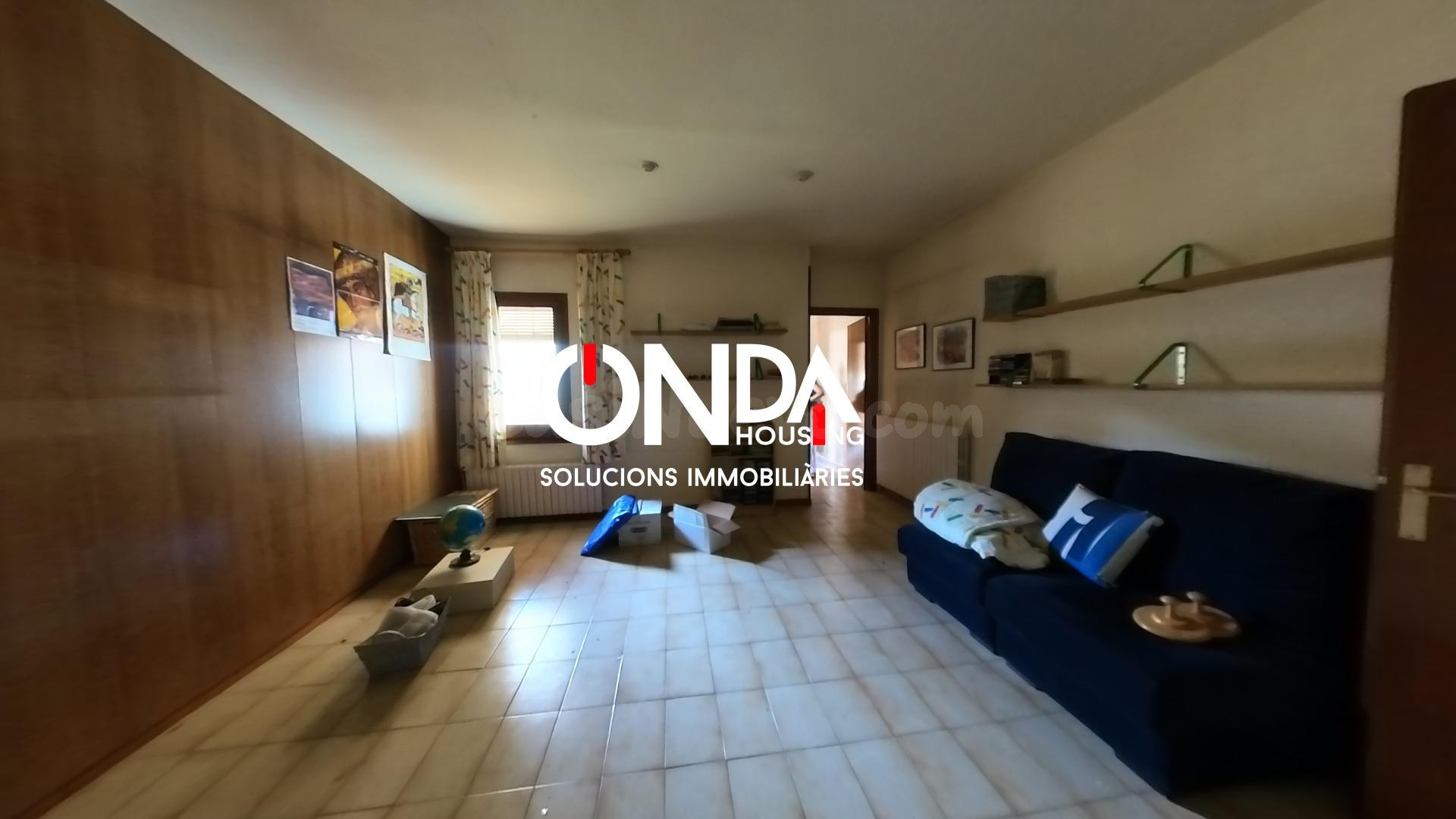 ESPECTACULAR CASA CON TRES PISOS EN ISONA