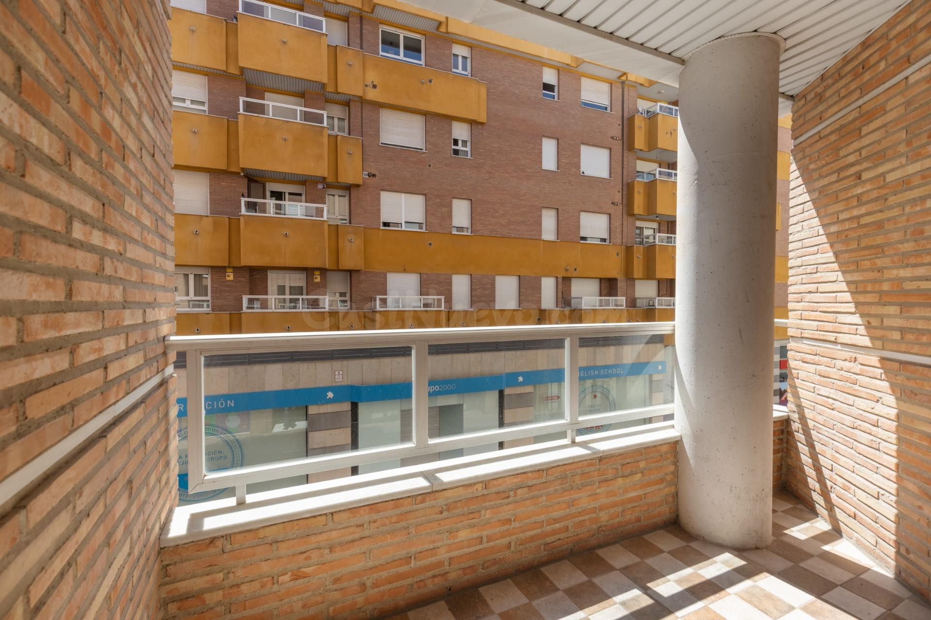 FANTÁSTICO PISO EN GRANADA, ZONA AVDA. CONSTITUCIÓN