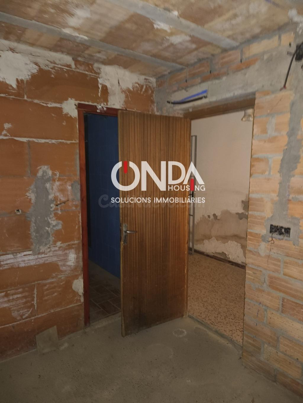 ⭐ SE ALQUILA GRAN LOCAL COMERCIAL EN ÀGER ⭐ - foto 4