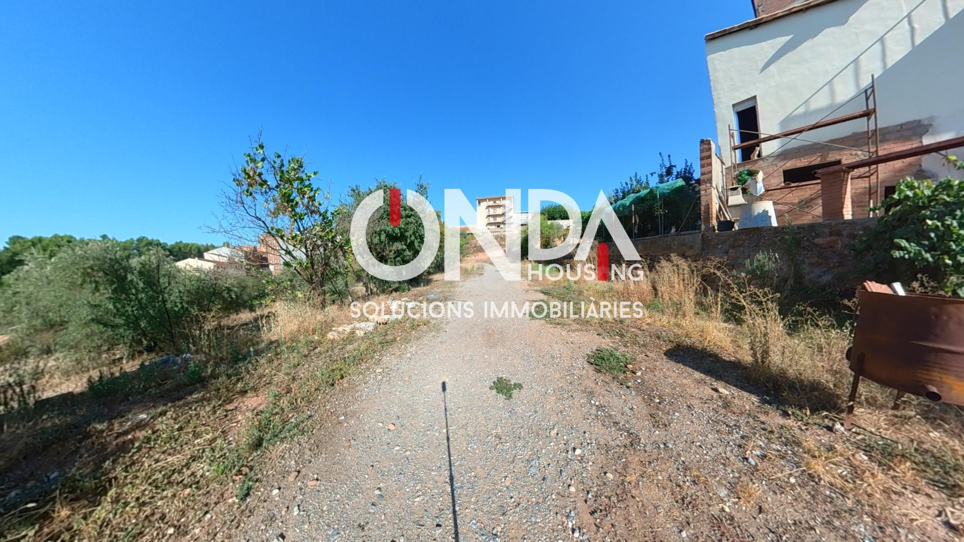 EN VENTA: TERRENO URBANO EN TREMP