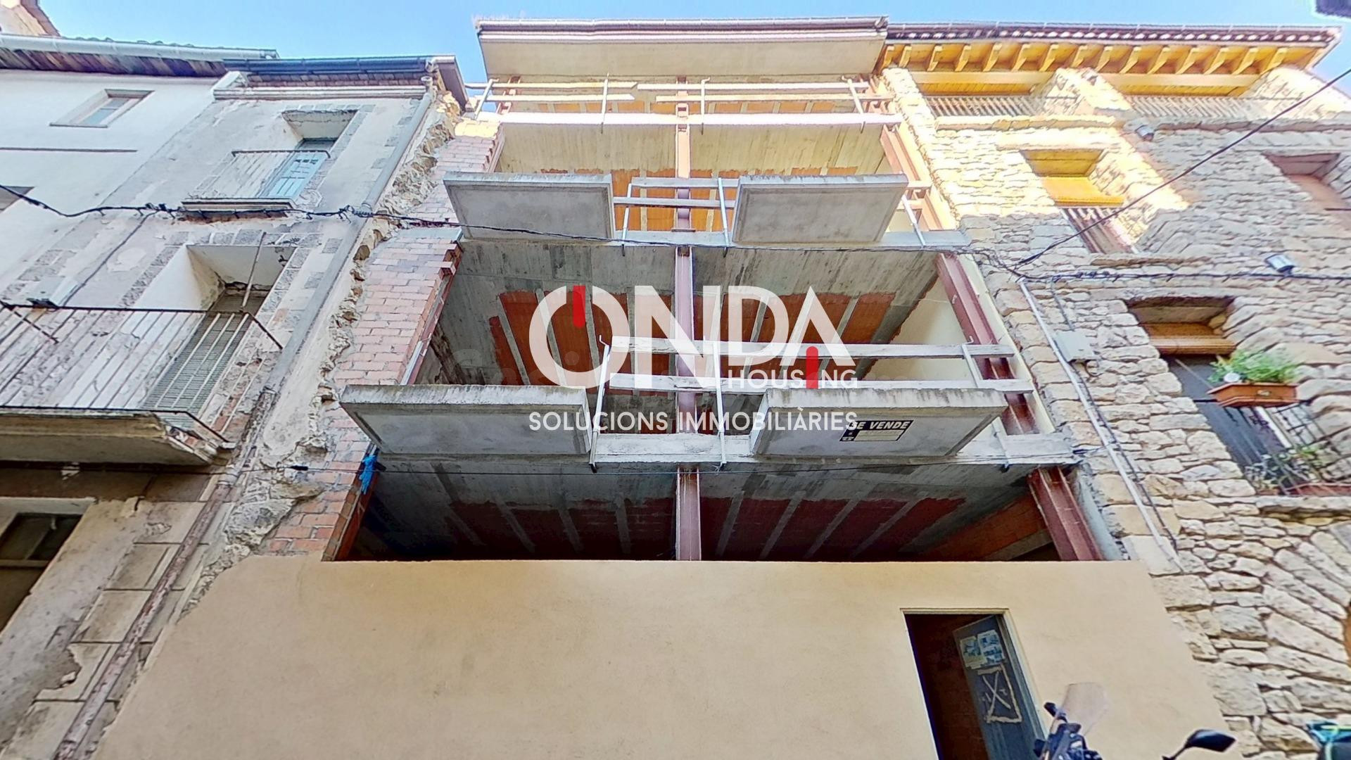Edificio en venta en el corazón de Guardia de Noguera – Oportunidad única de inversión