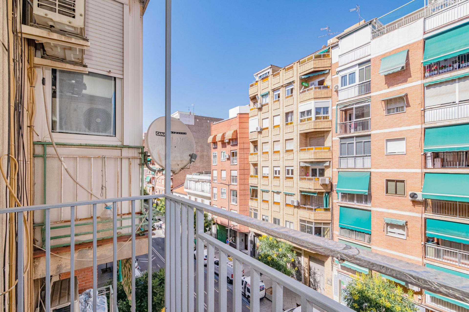 Piso en Calle Arabial