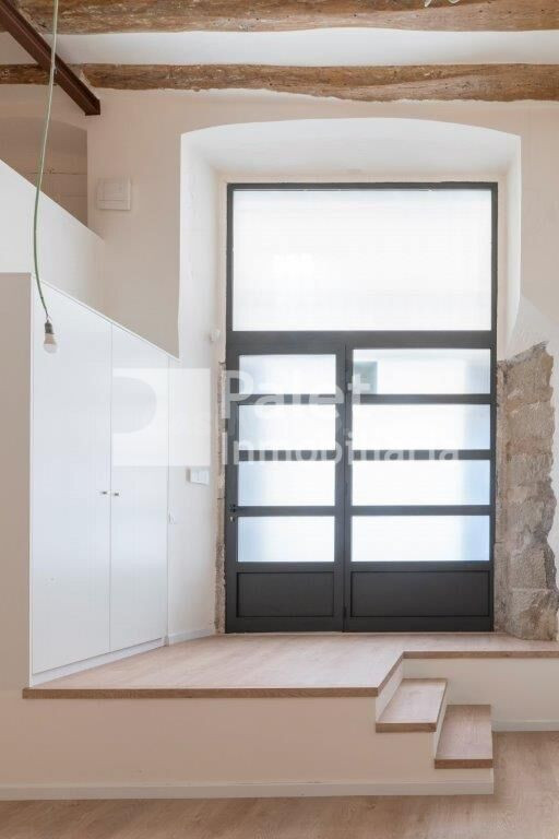 OPORTUNIDAD INVERSOR: Dúplex de 172 m2 Útiles Reformado, Alquilado (1.000 €/mes) y con Plusvalía Inmediata