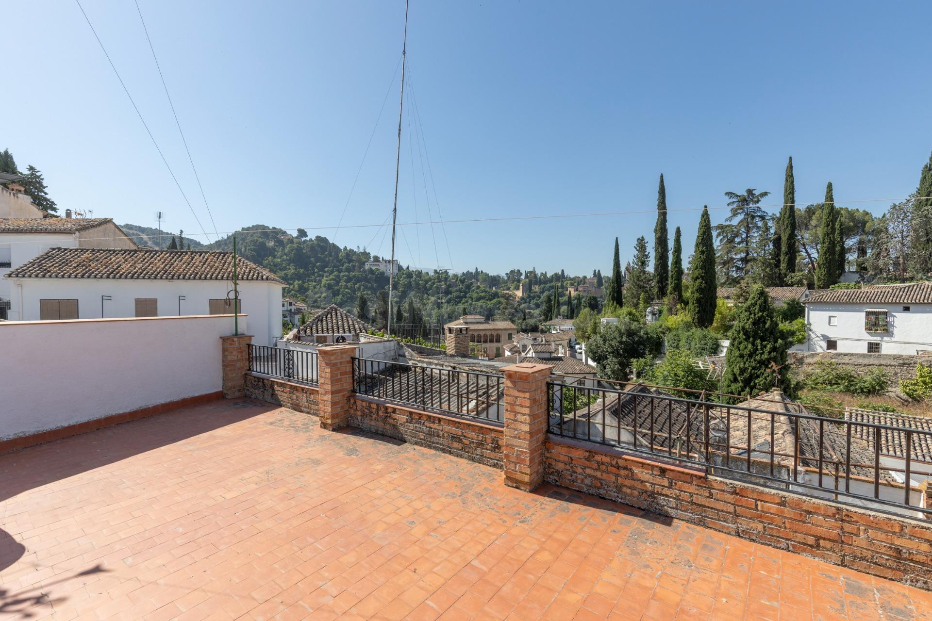 PRECIOSA CASA EN EL BARRIO DEL ALBAICÍN