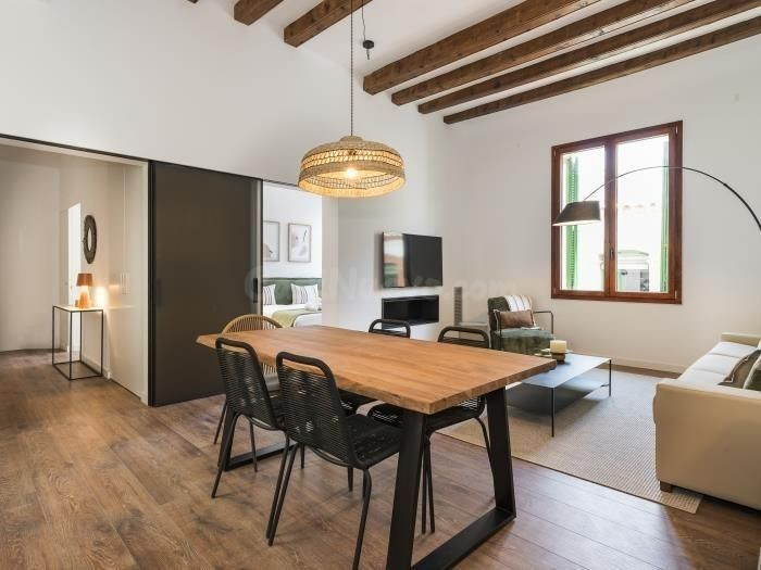 Piso 6 habitaciones 81m² en alquiler - Centre
