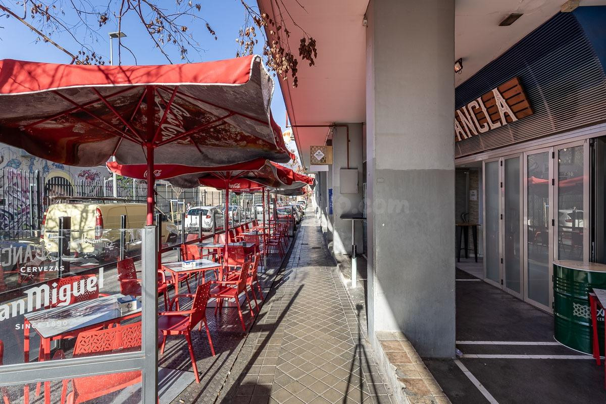 Oportunidad: Bar en Ubicación Estratégica junto al Pabellón Municipal ️️