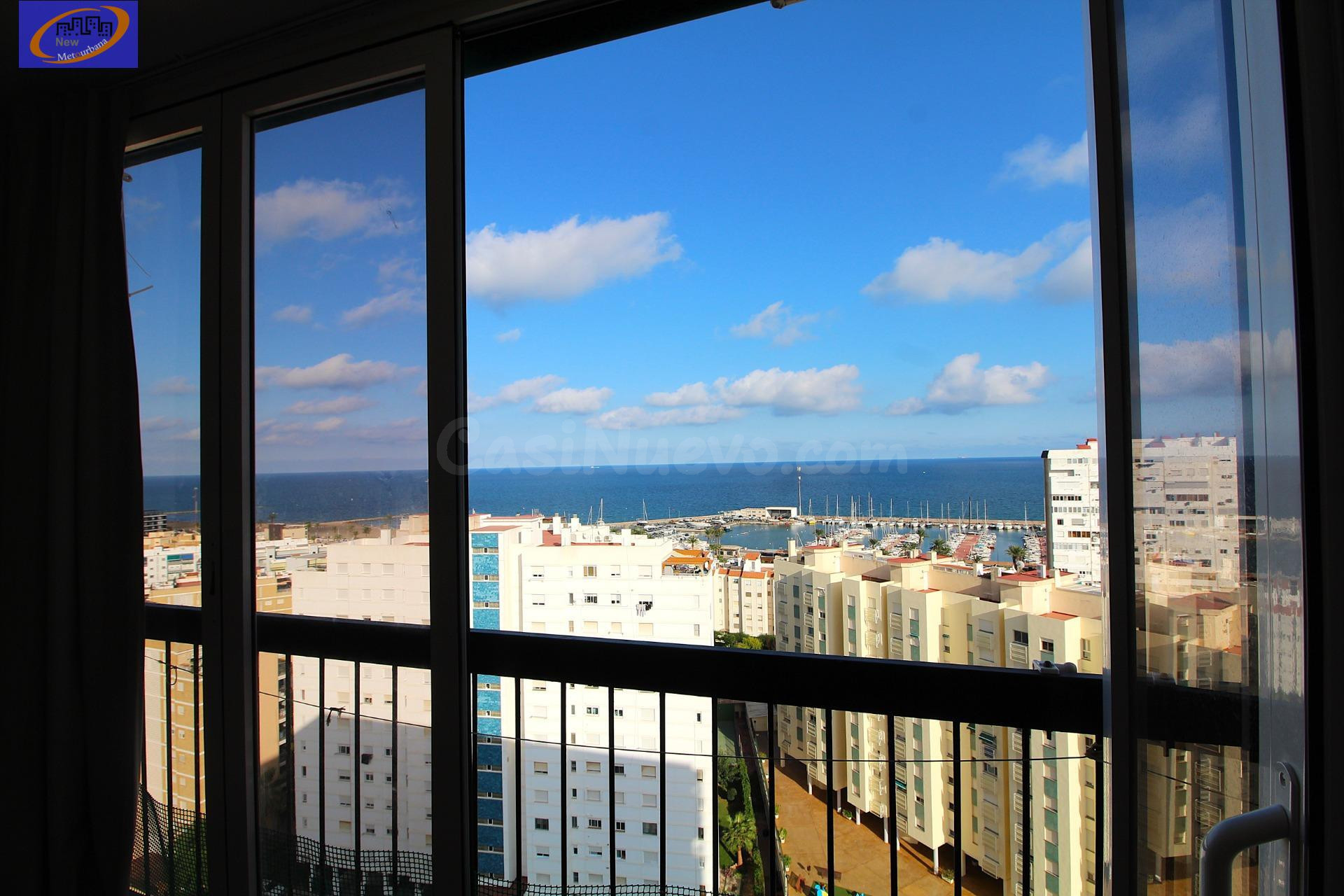 APARTAMENTO CON VISTAS INSUPERABLES AL MAR