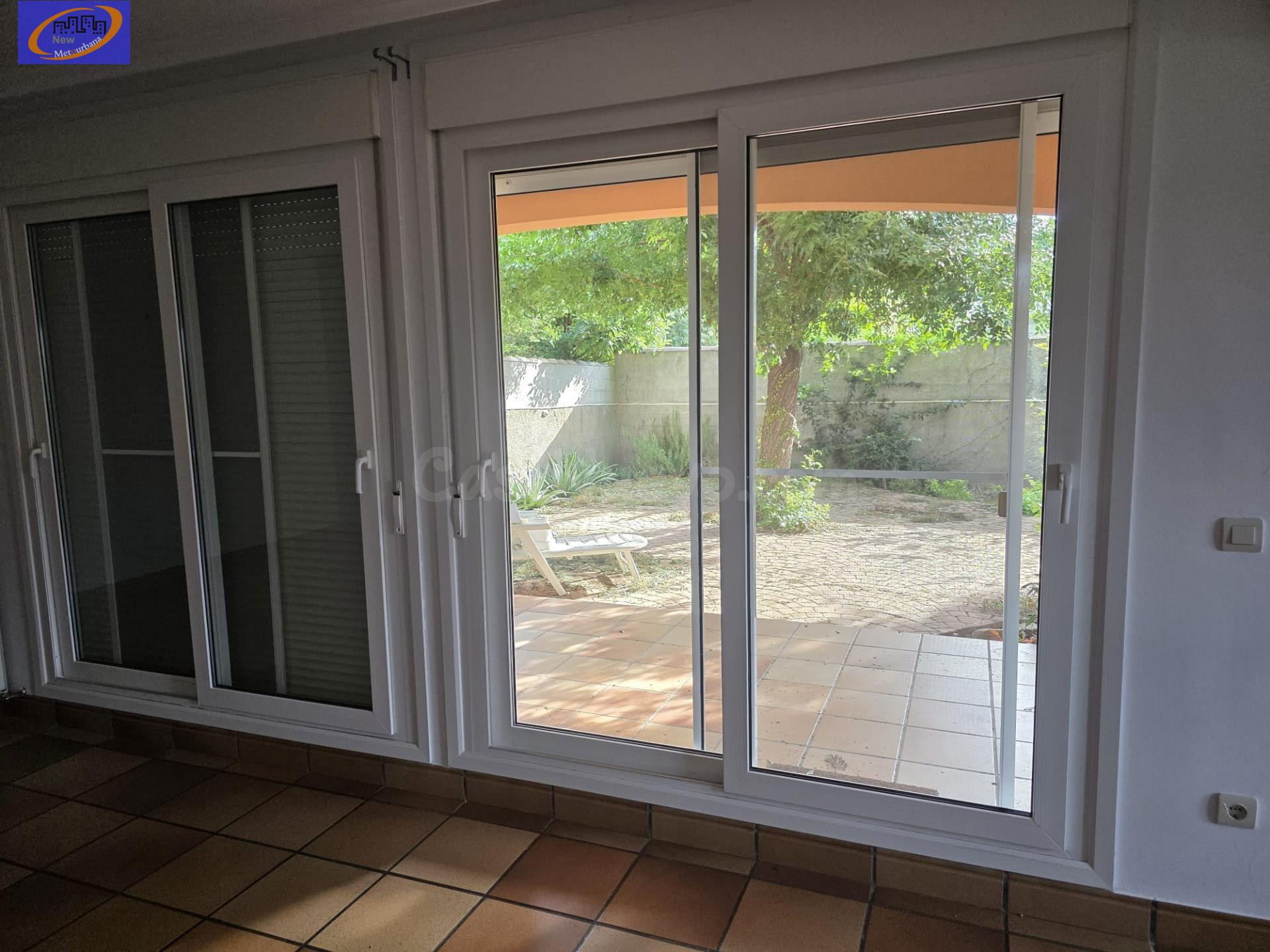 EXCLUSIVO CHALET INDEPENDIENTE CON GRAN JARDIN Y PISCINA EN  - foto 4