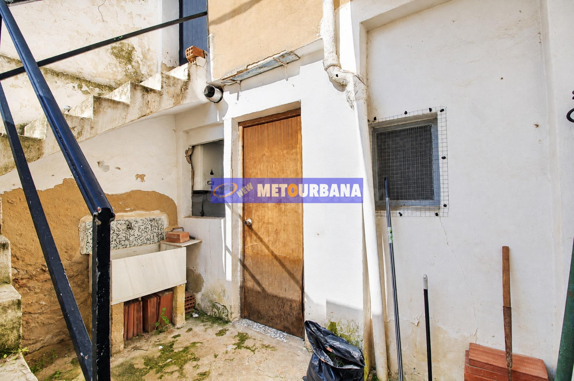 OPORTUNIDAD CASA DE PUEBLO EN CORRALES DE UTIEL