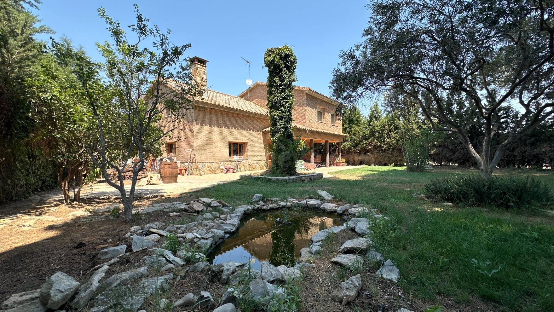 CHALET EN VENTA EN SOBRADIEL