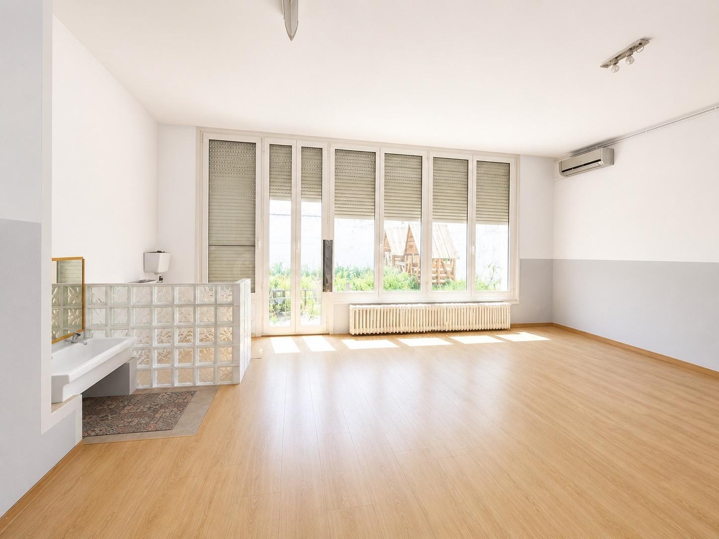 GRAN OPORTUNITAT A MANRESA – 251 m2 EN PLANTA BAIXA AMB MÚLTIPLES POSSIBILITATS