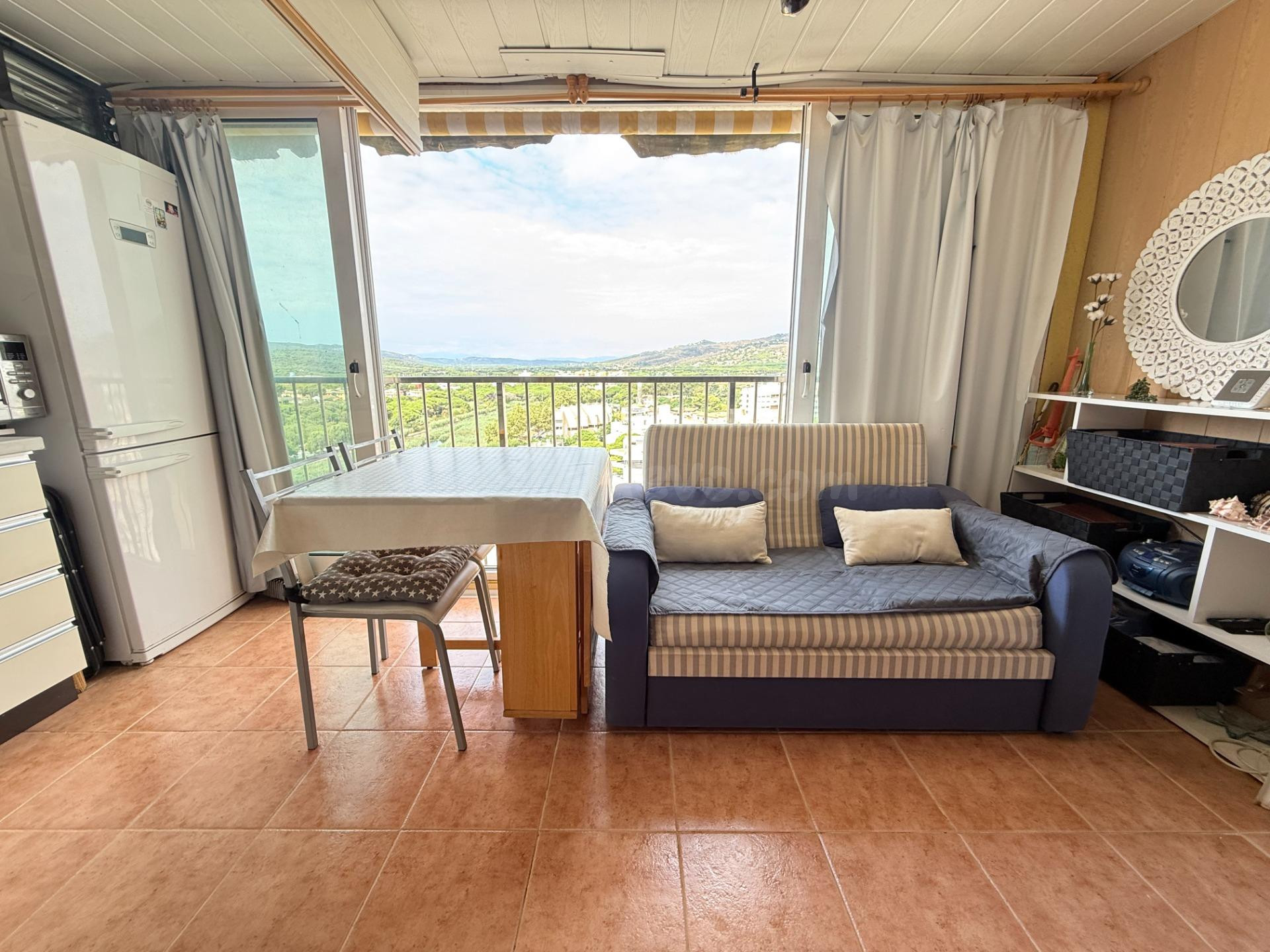 ESTUDIO AL LADO DEL MAR  · PLATJA D’ARO