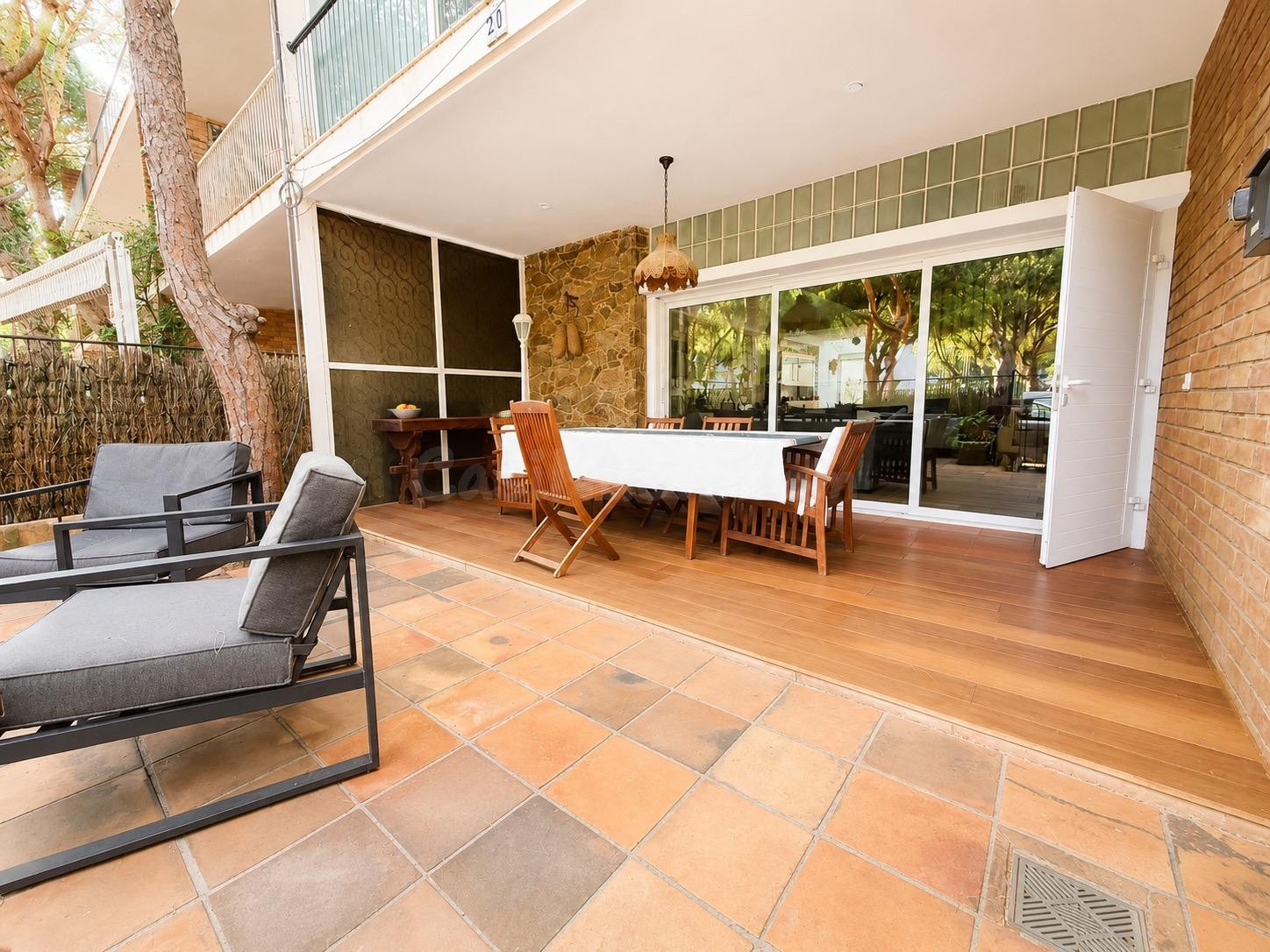 Vive a 2 minutos de la playa: casa reformada con licencia turística, 5 dormitorios y parking doble en Platja d'Aro
