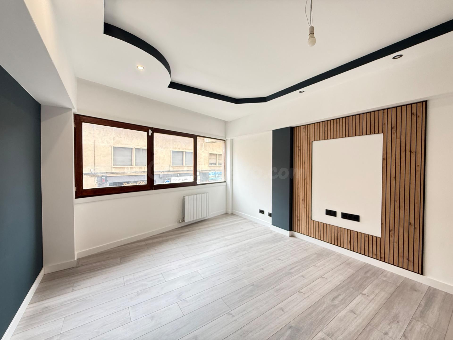 Vivienda a estrenar en el corazon de Manresa, 3 habitaciones y trastero