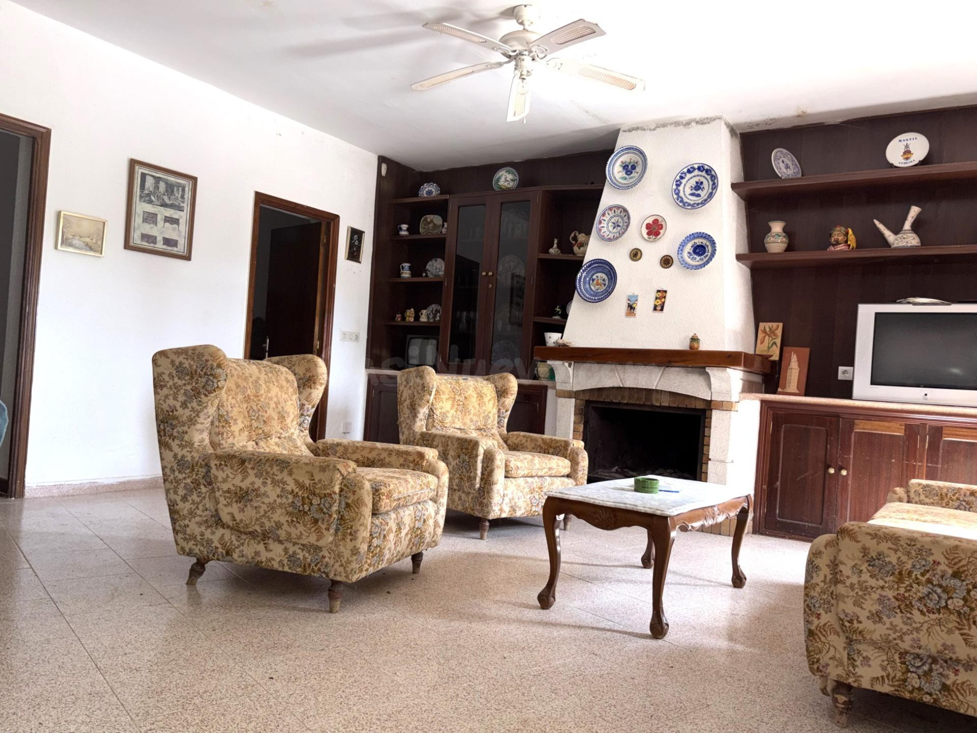 CHALET EN DON BENITO CON ESCRITURAS