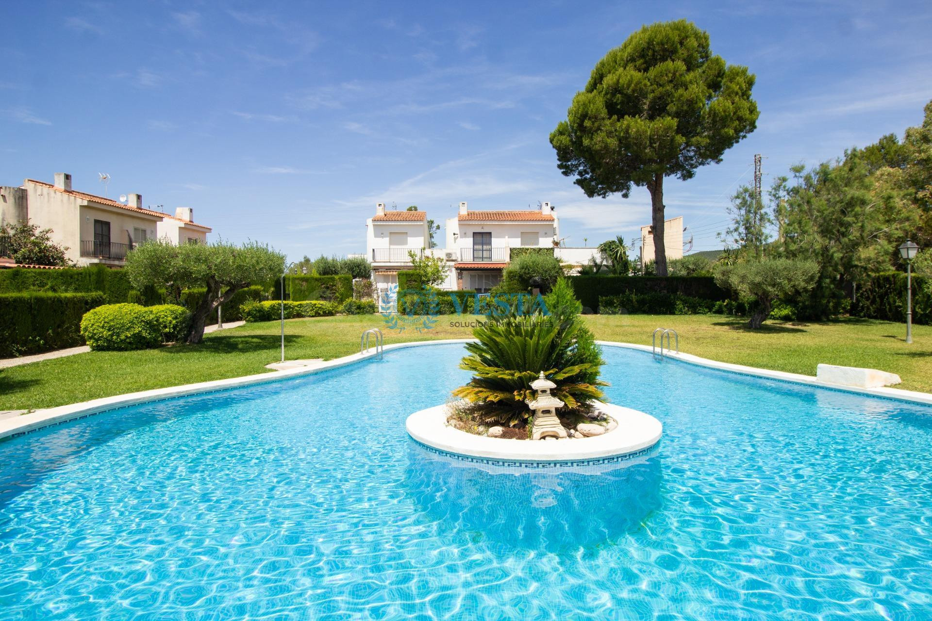 CHALET ADOSADO CON LICENCIA TURÍSTICA Y GRAN TERRAZA EN LES 3 CALES, L’AMETLLA DE MAR