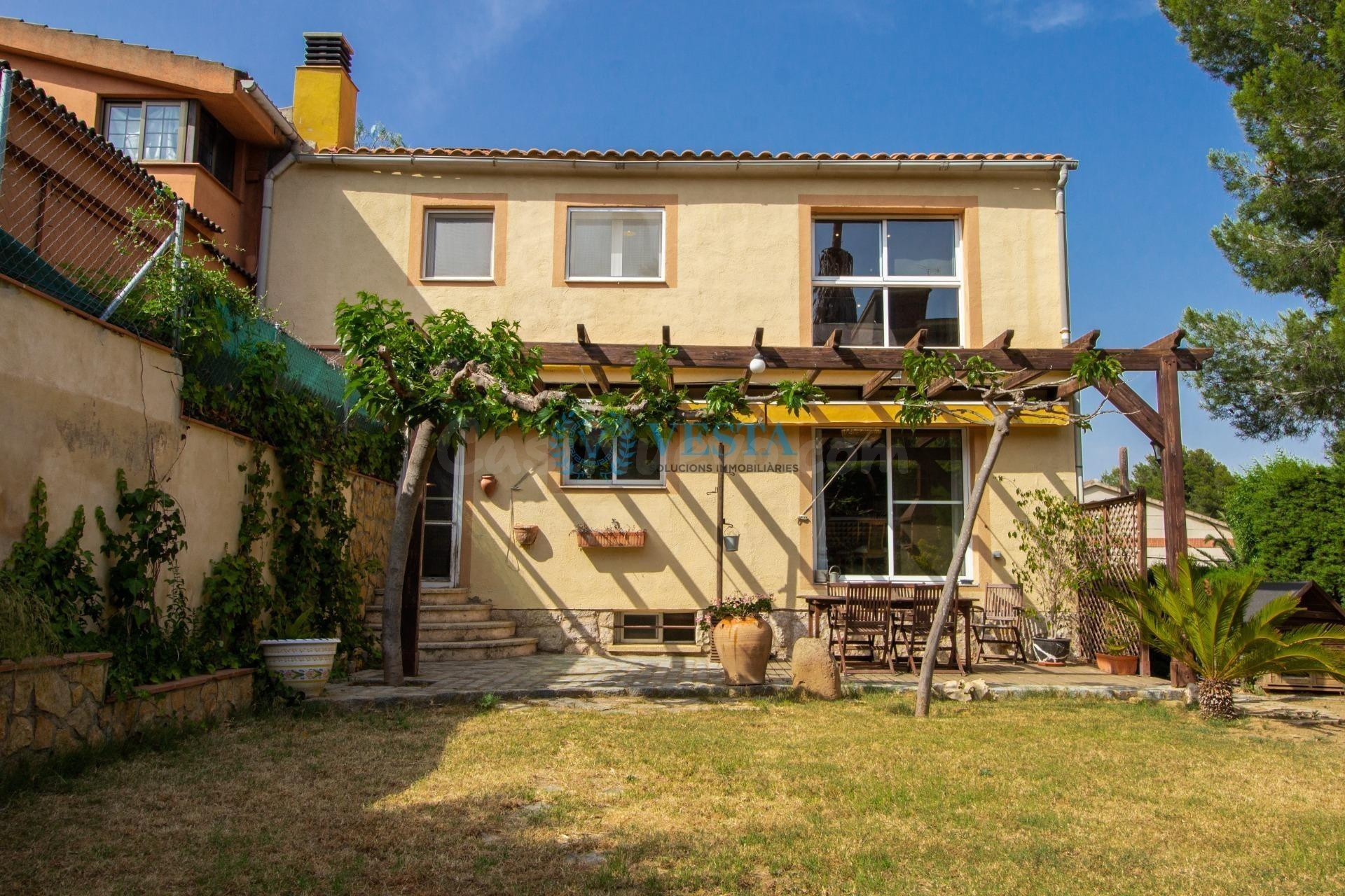 ESPACIO, LUZ Y CALIDAD DE VIDA EN CASTELLVELL DEL CAMP