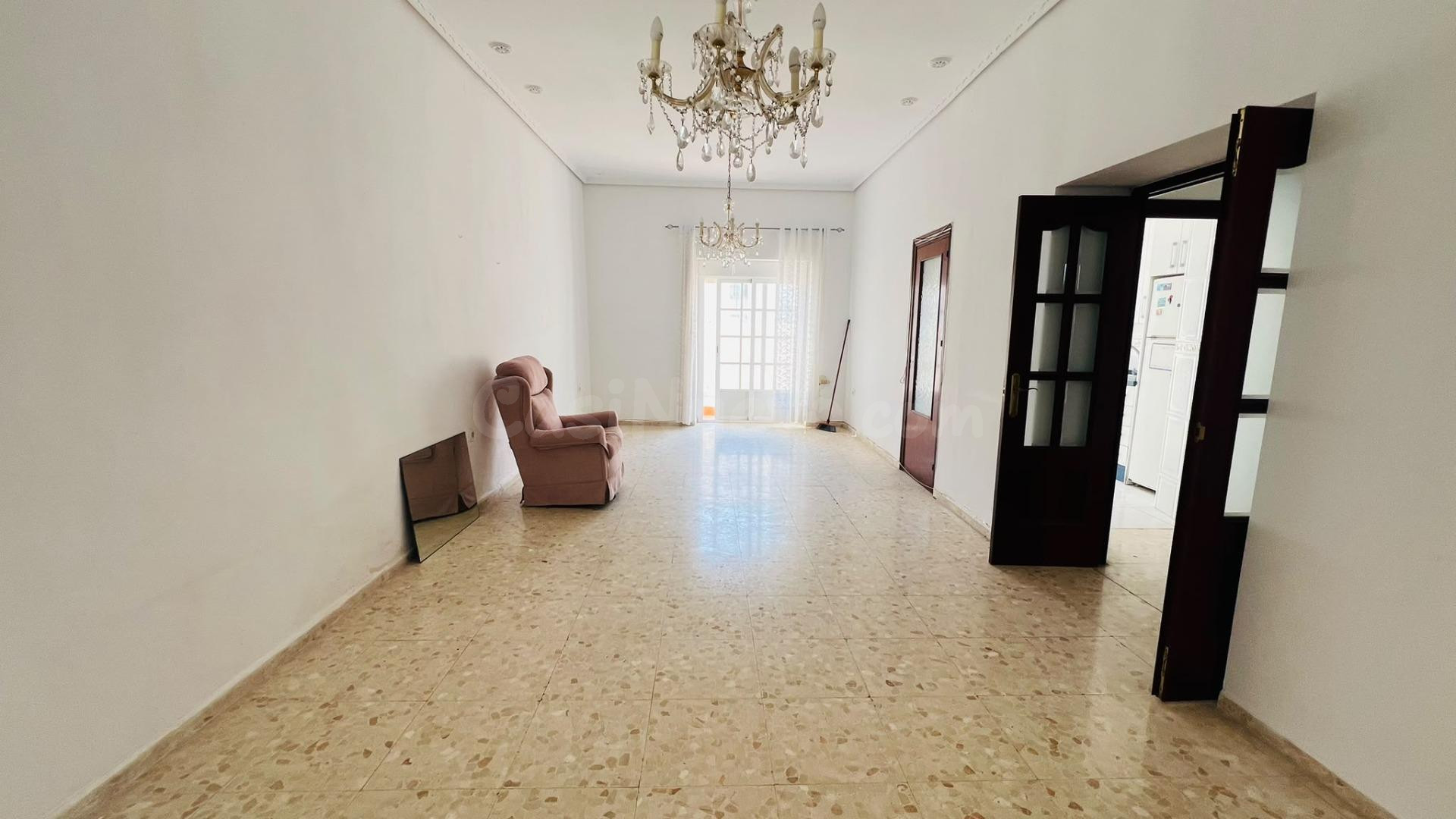 ZONA IGLESIA DE SAN LORENZO - CÁDIZ - ¡ 4 habitaciones Y TOTALMENTE EXTERIOR !