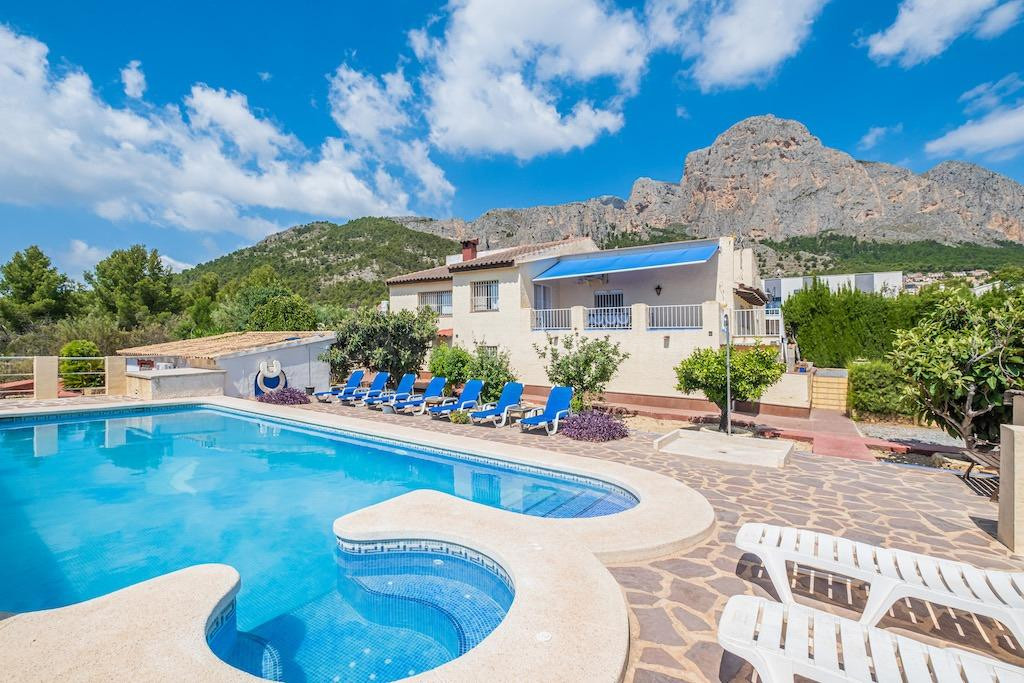 VILLA RURAL EN POLOP