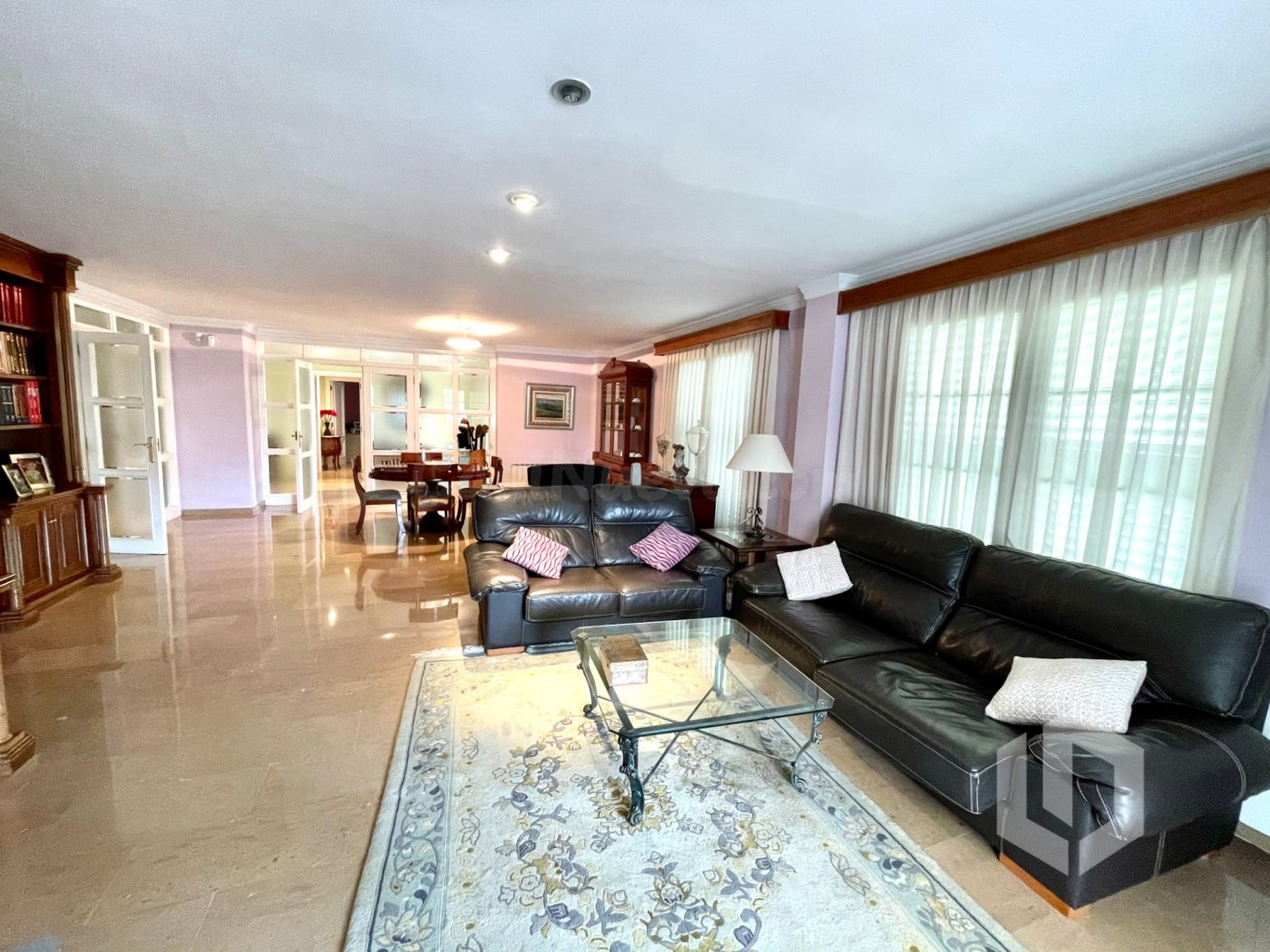 Espacioso y único chalet en venta en playa de Sagunto - foto 4
