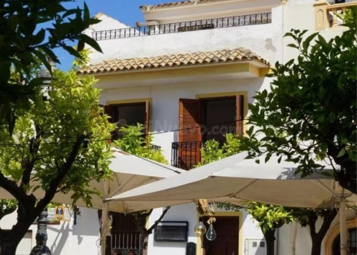Exclusiva casa señorial con encanto en el corazón del casco  - foto 4