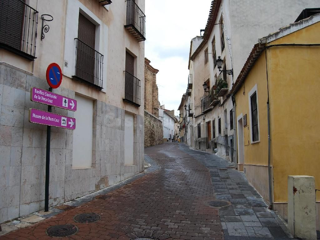 LOCAL COMERCIAL EN CARAVACA DE LA CRUZ