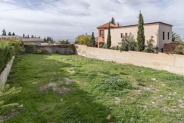 OPORTUNIDAD DE PARCELA EN COLINAS BERMEJAS(MONACHIL)
