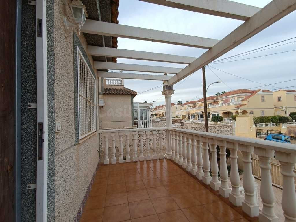 PISO EN VENTA EN SAN MIGUEL DE SALINAS - ALICANTE CON TRASTE