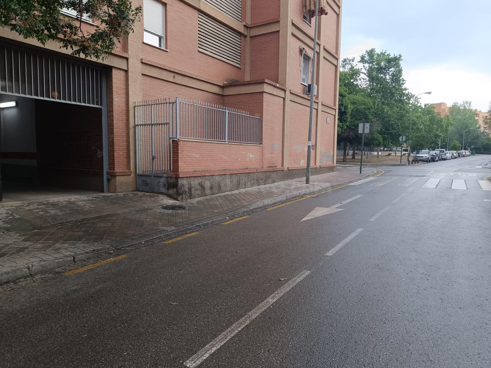 SE VENDE GARAJE CON TRASTERO - foto 2