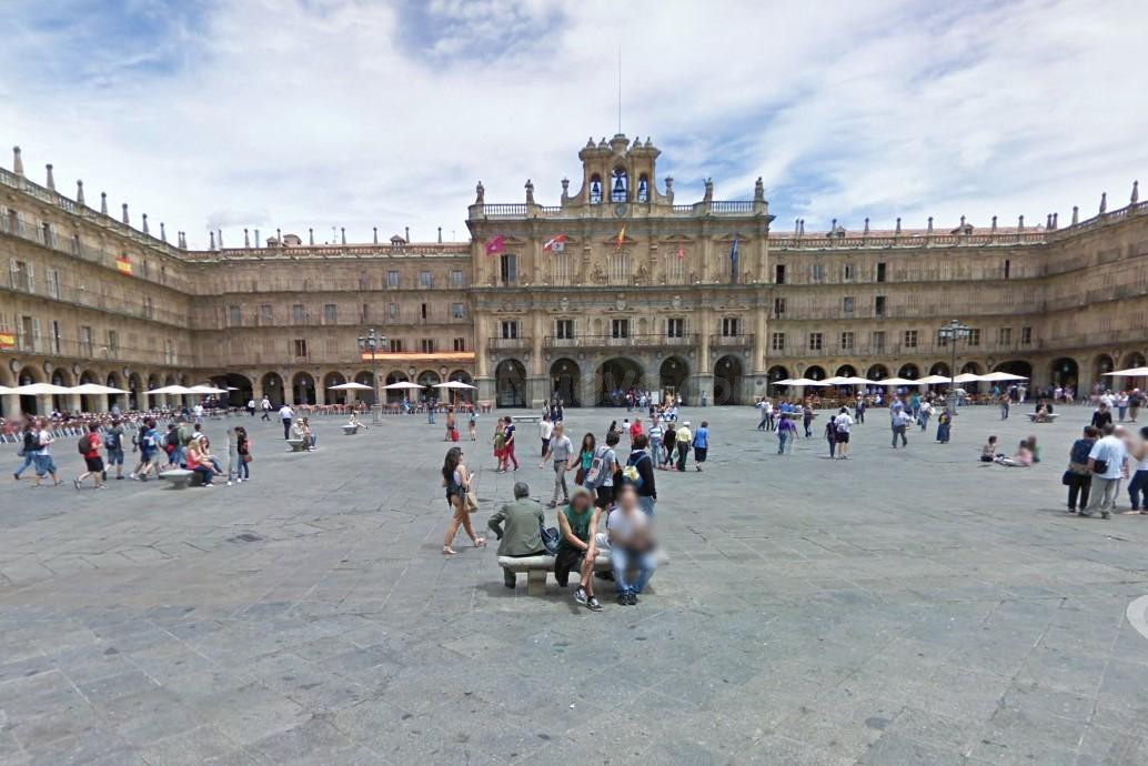 TRASPASO DE NEGOCIO COMPLETAMENTE EQUIPADO EN PLENO CENTRO DE SALAMANCA
