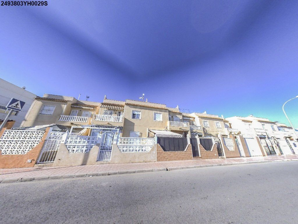 Chalet adosado en venta en Torrevieja