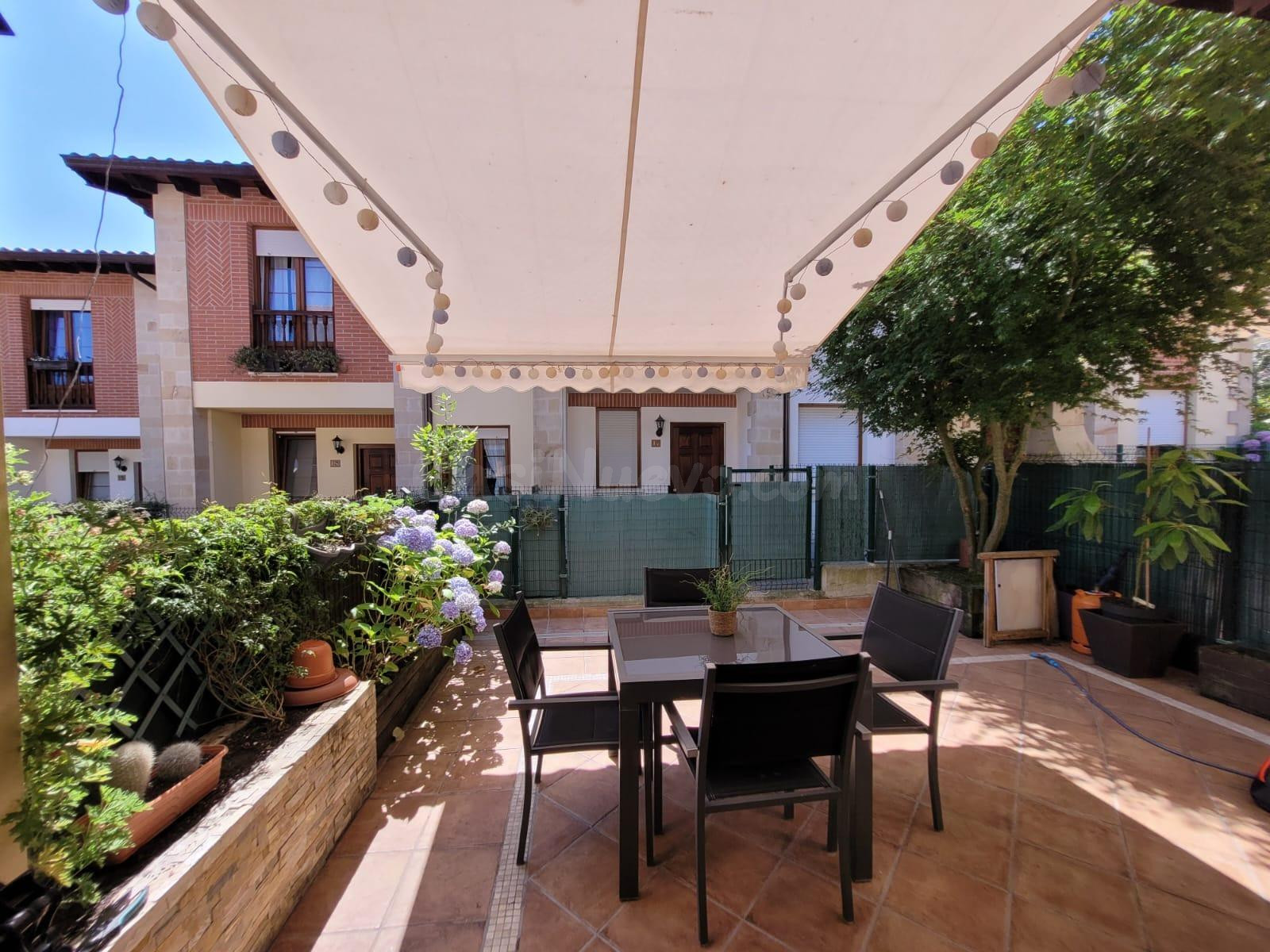 VENTA CHALET ADOSADO EN SALCEDO -VIOÑO