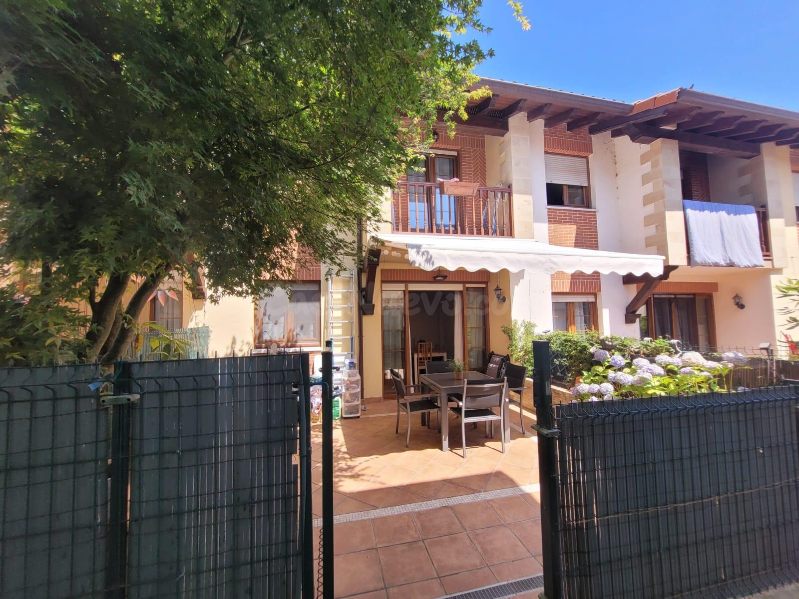 VENTA CHALET ADOSADO EN SALCEDO -VIOÑO - foto 4