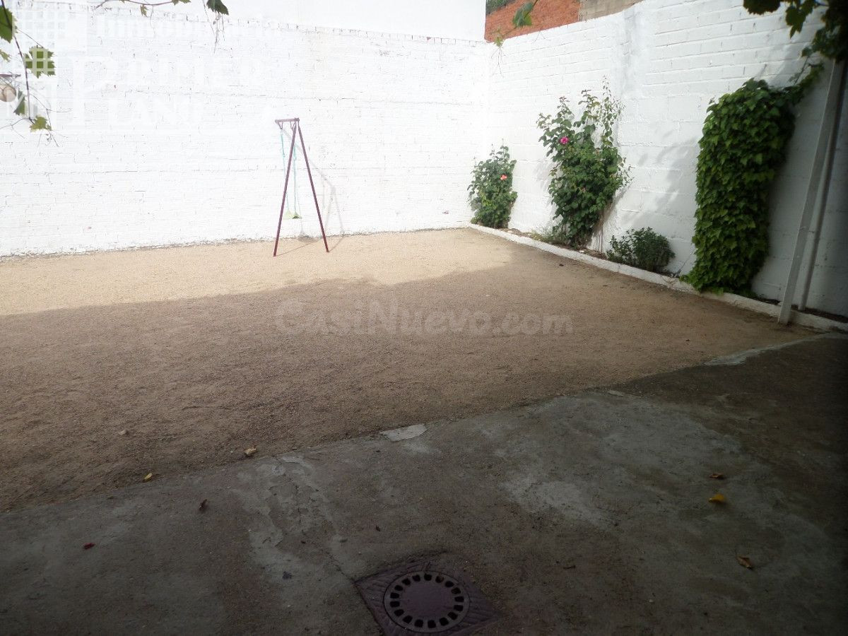 ¡¡OPORTUNDAD DE COMPRA JUNTO A DOÑA CRISANTA!! SOLAR CON 140m2 y 11 METROS DE FACHADA