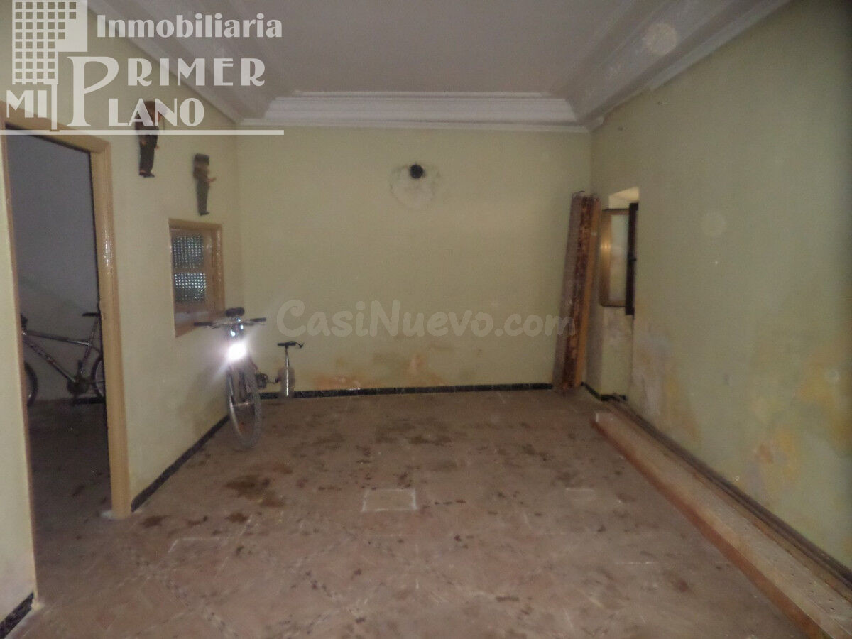 ¡¡CASA DE PLANTA BAJA EN ESQUINA JUNTO A DOÑA CRISANTA!!
