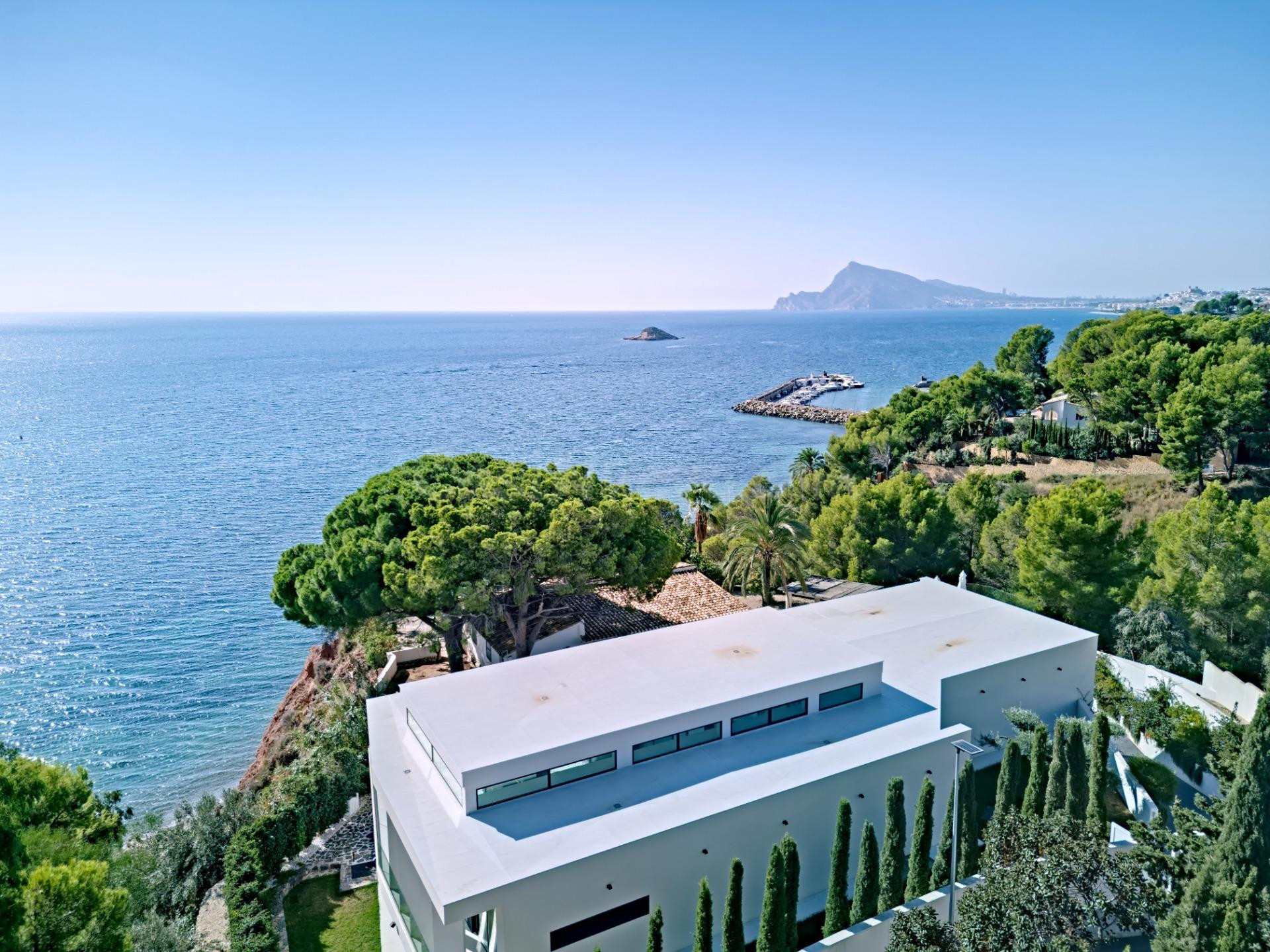 Villa lujosa con acceso al mar