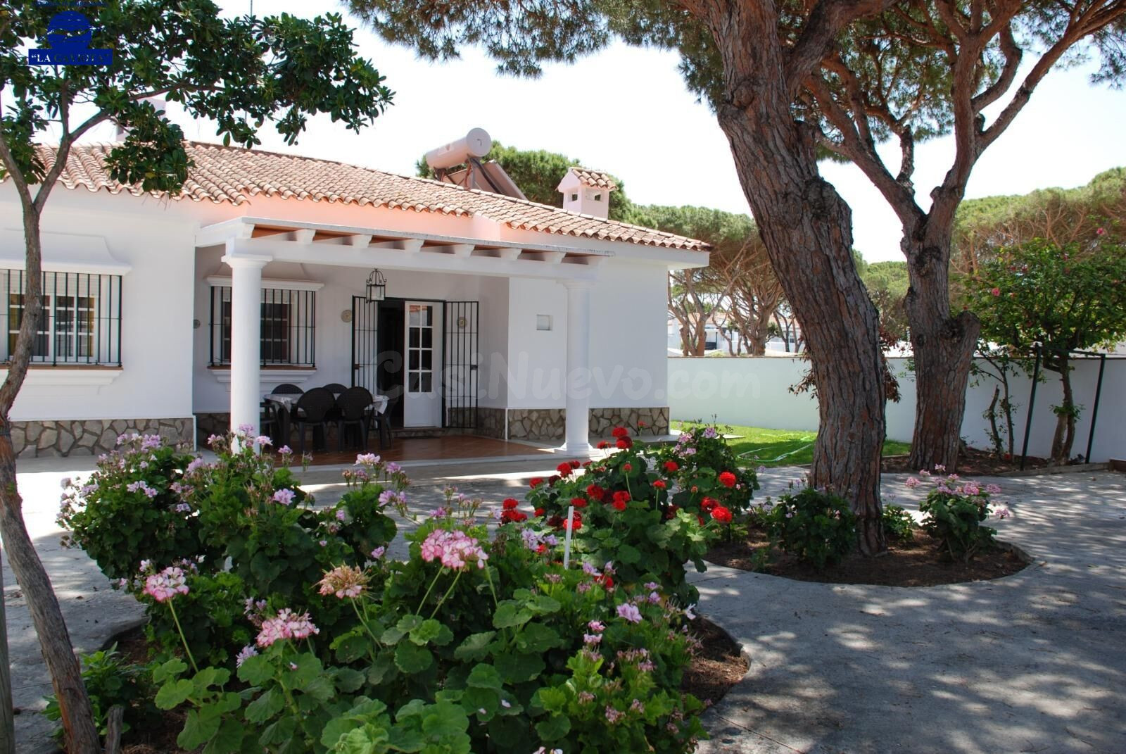 MAGNIFICO CHALET EN LA BARROSA